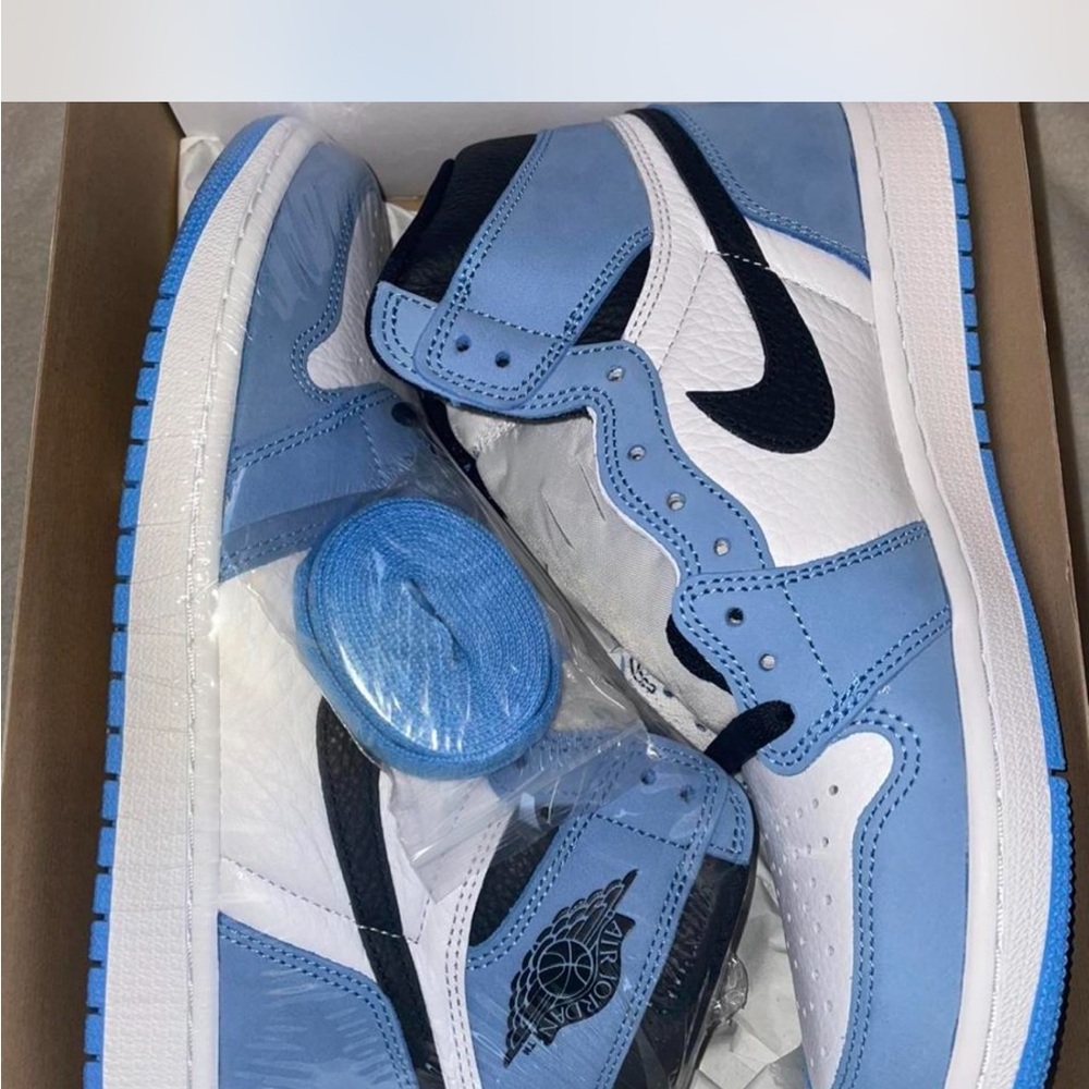 NWT Nike Air Jordan 1 Retro High OG